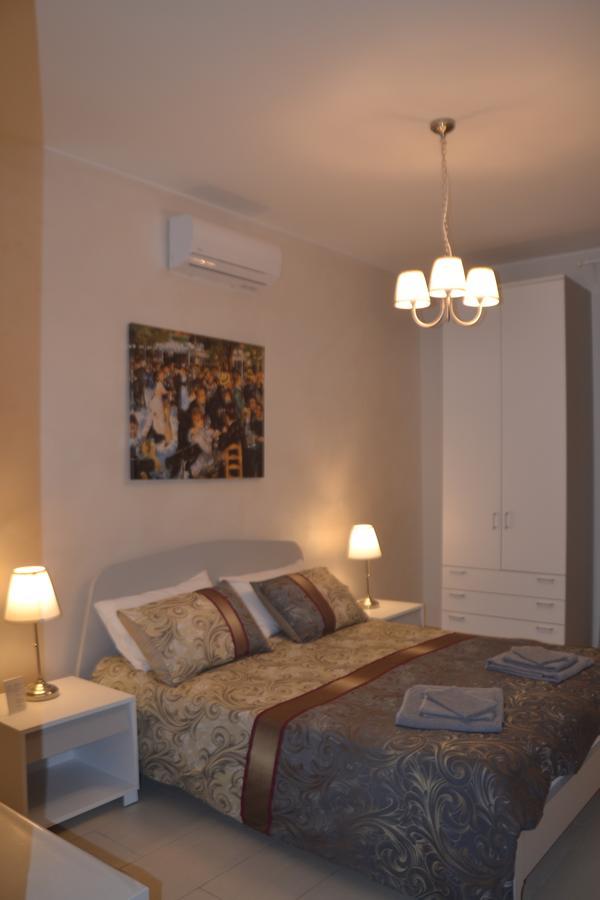Residenze Principe Amedeo Hotell Bari Exteriör bild